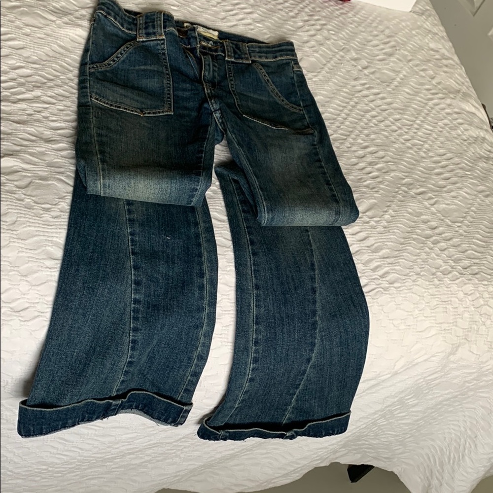 Free People Blue Denim Flared Jeans. Size 25